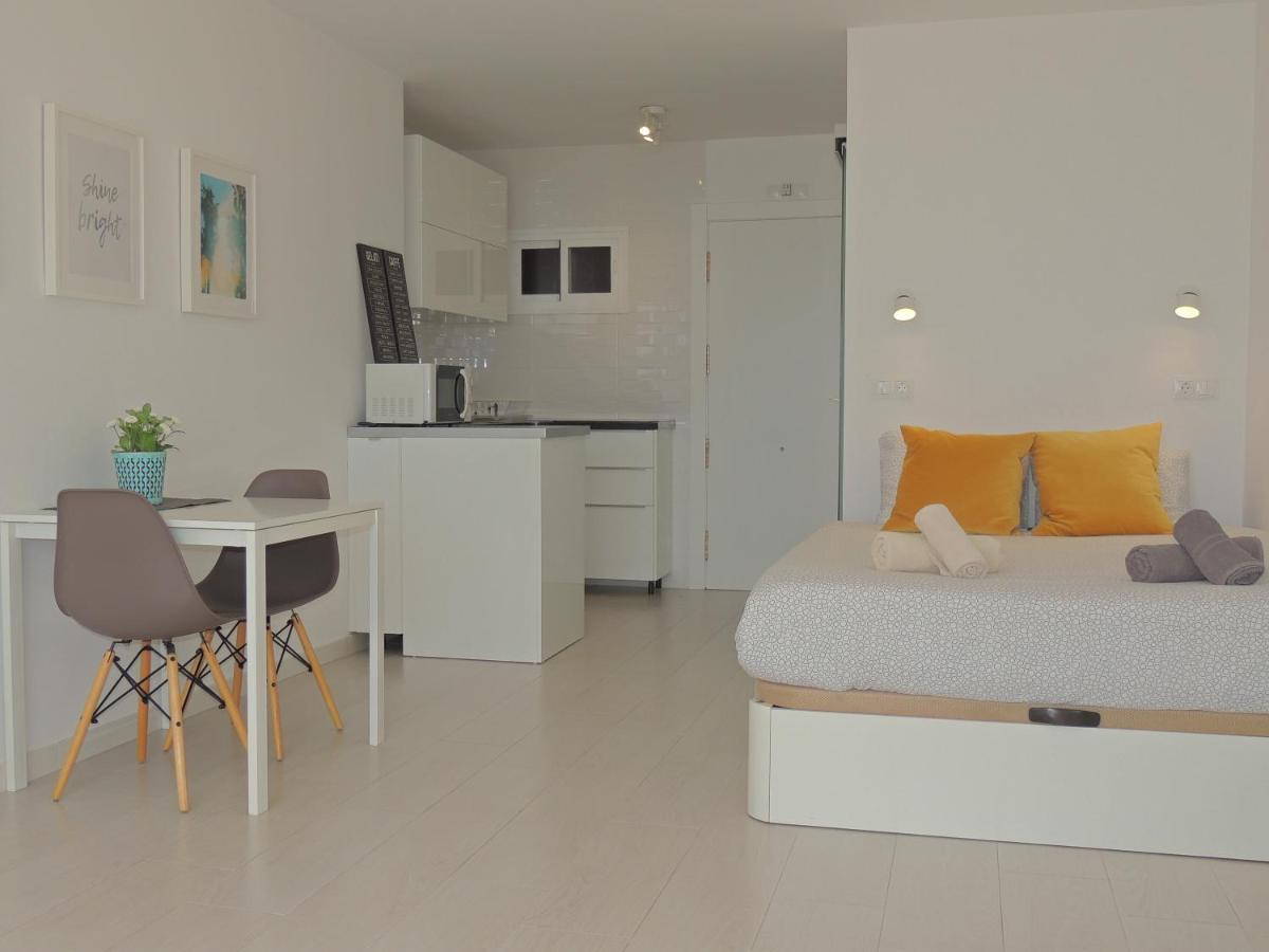 Puertosol Studio 102 Beach Playa - Sea Views Vistas Mar Benalmadena Bagian luar foto